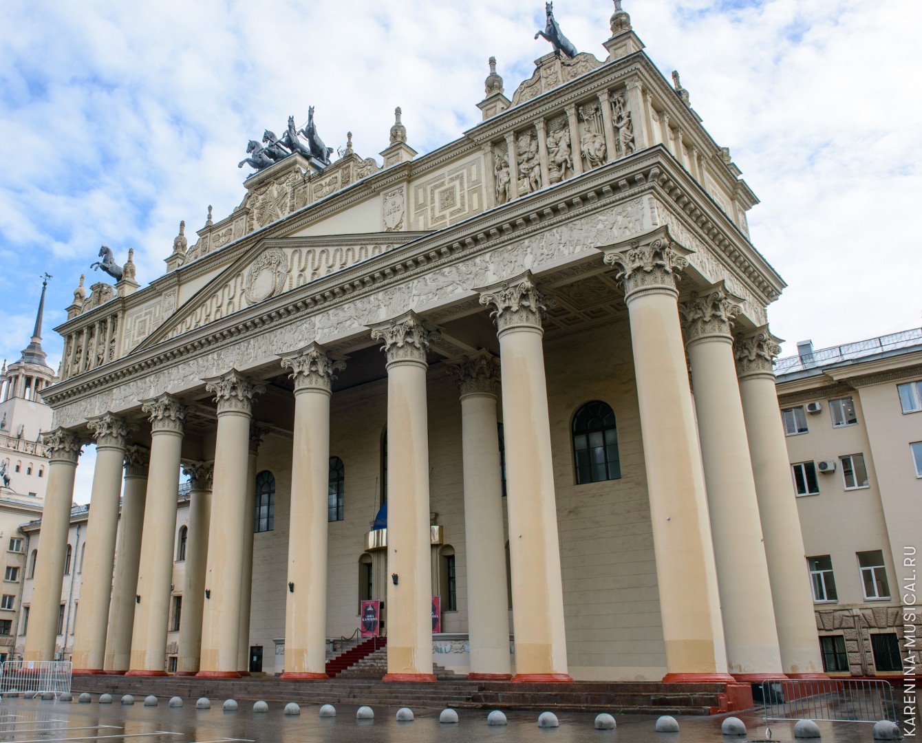 Московский ипподром. Центральный Московский ипподром. Центральный Московский ипподром здание. Ипподром на беговой. Московский ипподром фасад.